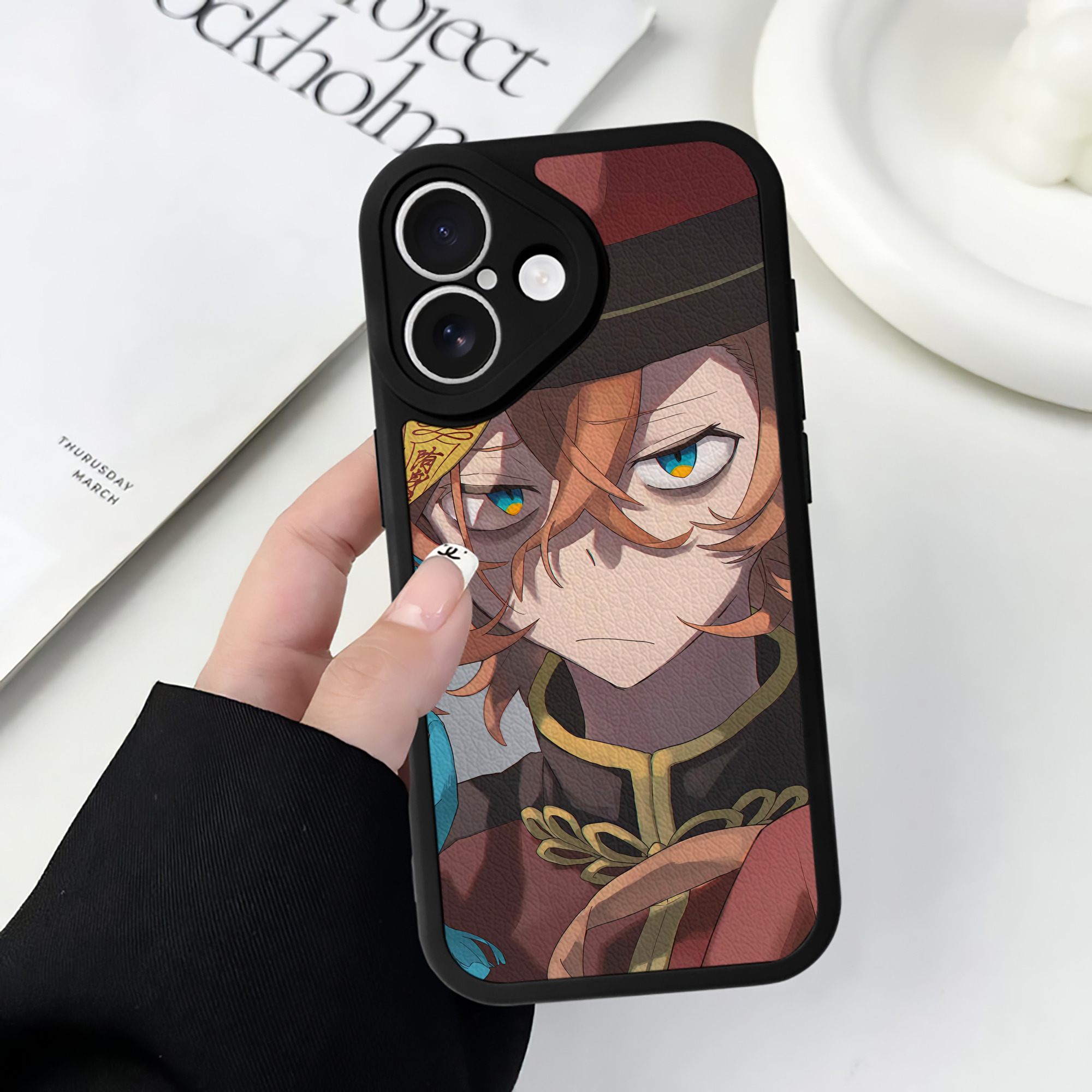 （画像用） 文豪ストレイドッグス Bungo Stray Dogs 【iPhone 16シリーズ対応】シリコンスマホケース（レザー調） 材質：シリコン